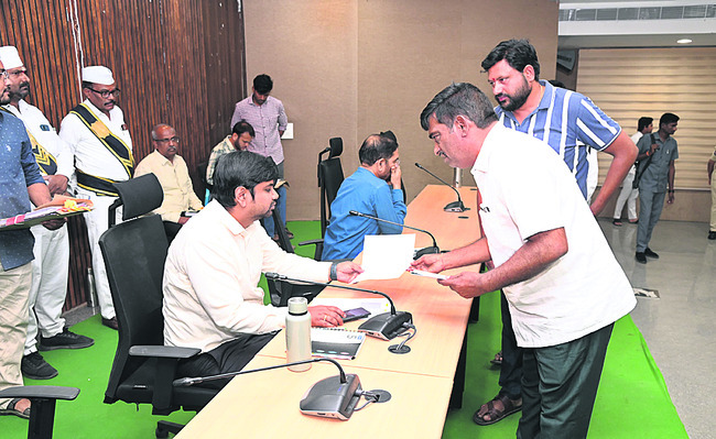 పింఛన్ ఇప్పించరూ..!1