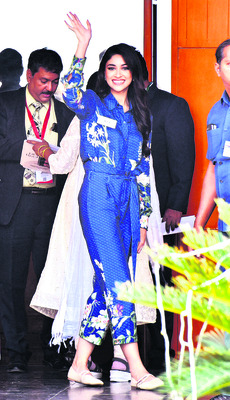 శాశ్వత పరిష్కారం వెతకాలి
3