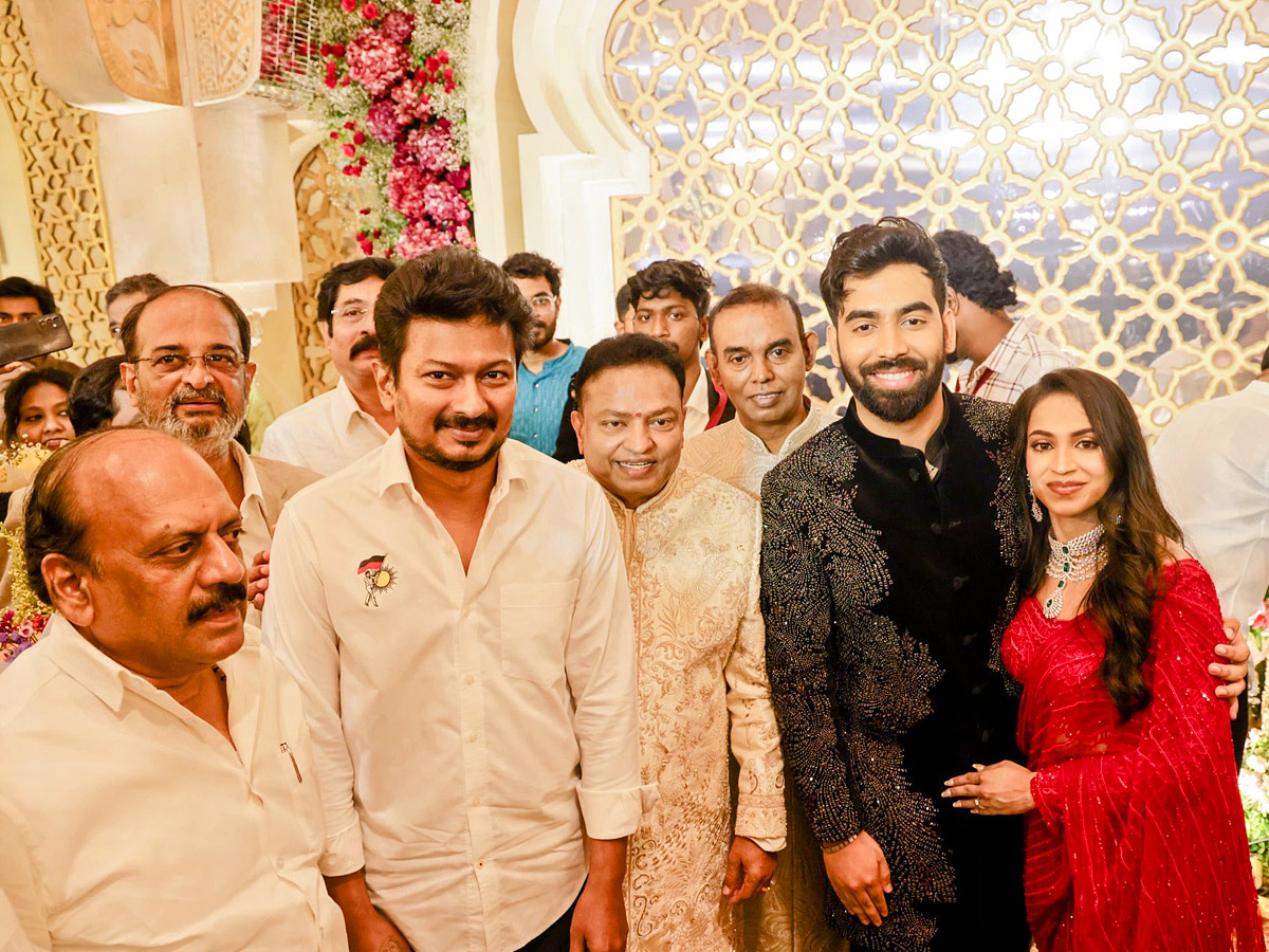 Celebreties Attended Ishari Ganesh Daughter Wedding Reception Photos11