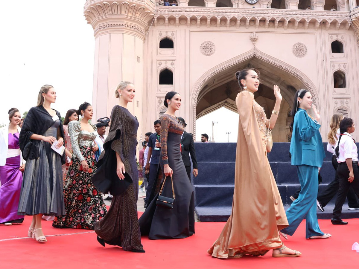 Miss World 2025 Contestants At Charminar, Hyderabad Photos3