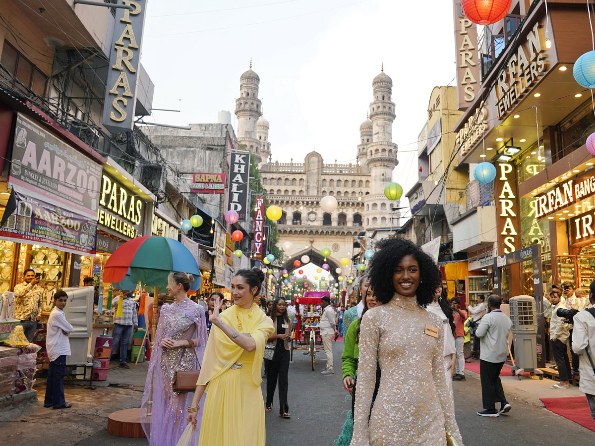 Miss World 2025 Contestants At Charminar, Hyderabad Photos11