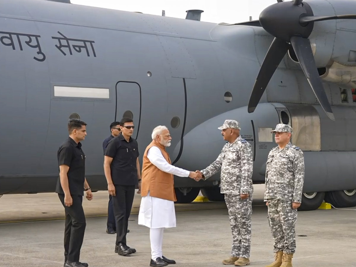 PM Narendra Modi meets jawans at Adampur Airbase Photos4