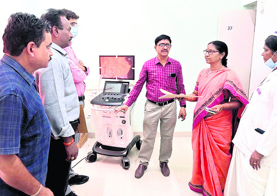 ఒక బిడ్డకు జన్మనివ్వాలన్నది ప్రతి సీ్త్ర కల. ఆ కలను సాక1