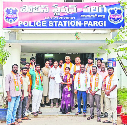 వీర జవాన్లకు ఘన నివాళి 1