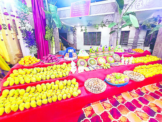 కనుల విందుగా.. విరుల పండుగ.. 1