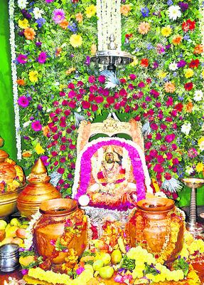 చదురుగుడిలో పైడితల్లి 1