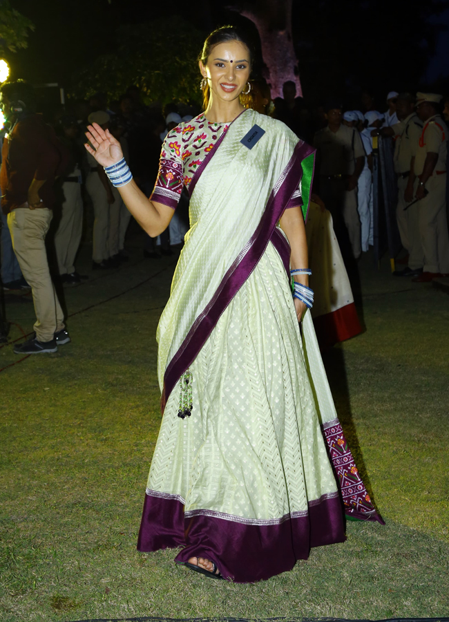 Miss World contestants at Ramappa Temple10