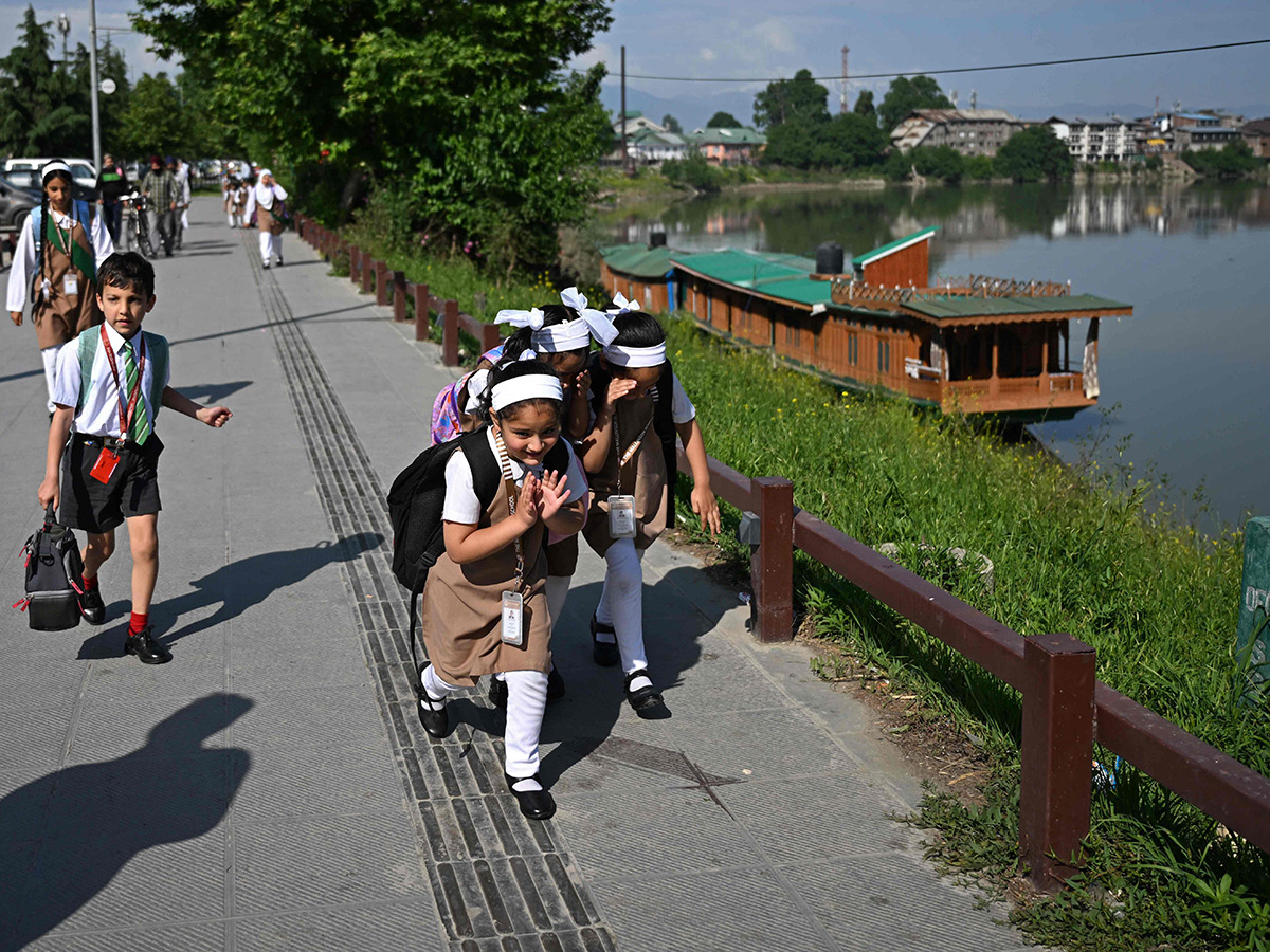 Srinagar Schools Reopen After Operation Sindoor Photos3
