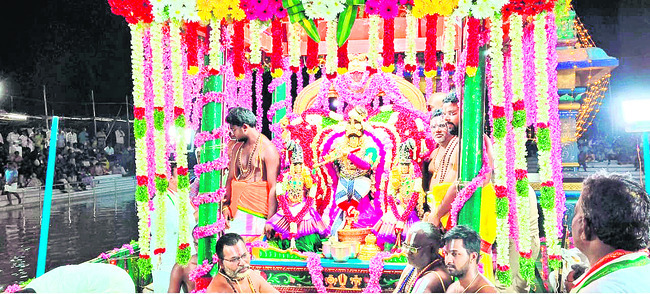 ప్రాణం తీసిన ఈత సరదా1