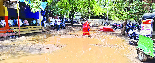సమస్యల సుడిలో సబ్ రిజిస్ట్రార్ ఆఫీసు1
