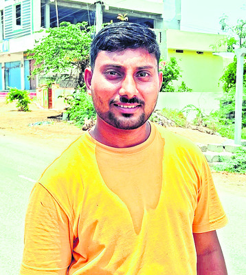 బోరు బావుల్లో సమృద్ధిగా నీరు
1