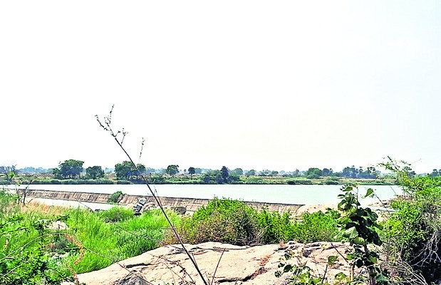 కరువు నేలన జలసిరులు 1
