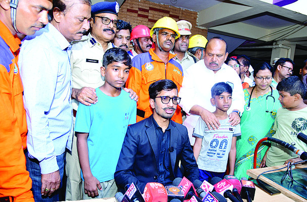 కళ్లకు కట్టారు.. అవగాహన పెంచారు1