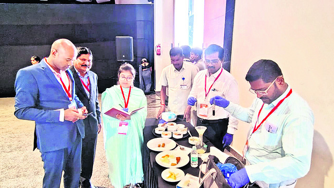 భువనగిరిలో సుందరాంగుల విందు1