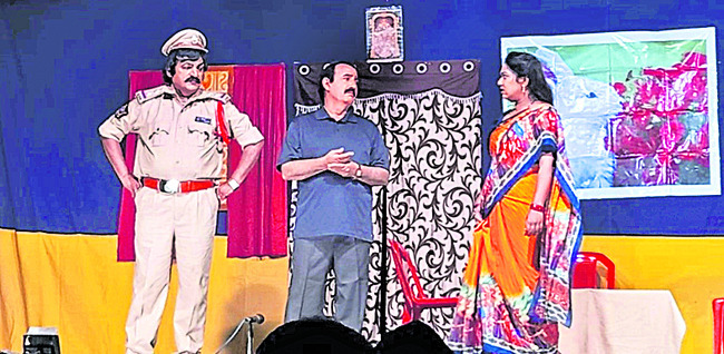 నాటక సంస్థలకు జీవం పోసే యత్నం 1