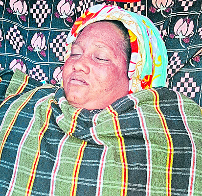 పిడుగుపాటుకు మహిళ మృతి 1