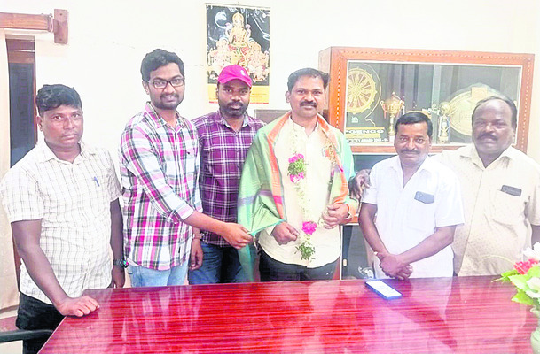 స్కూళ్లను అభివృద్ధి చేయాలి 1