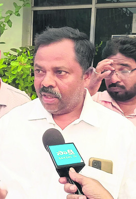 ఎమ్మెల్యేను ఎంతో గౌరవించాం
1