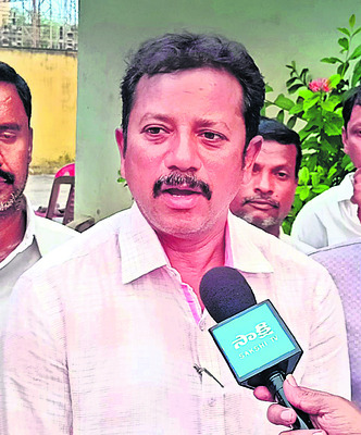 ఎమ్మెల్యేను ఎంతో గౌరవించాం
2