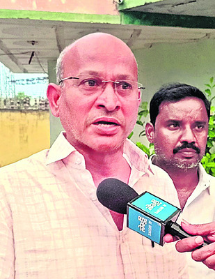 ఎమ్మెల్యేను ఎంతో గౌరవించాం
1