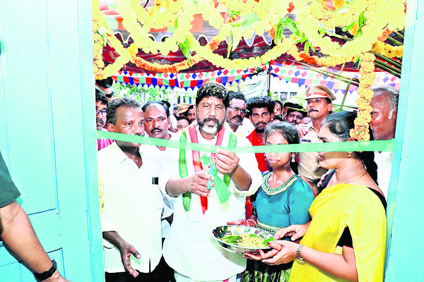 మోడల్ నియోజకవర్గంగా మధిర1