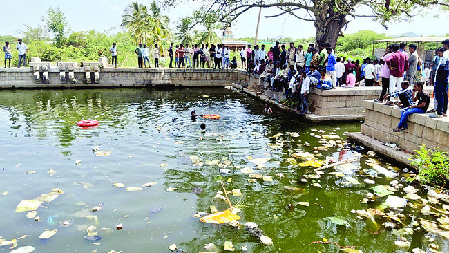 స్నాతకోత్సవాన్ని పకడ్బందీగా నిర్వహిద్దాం 1