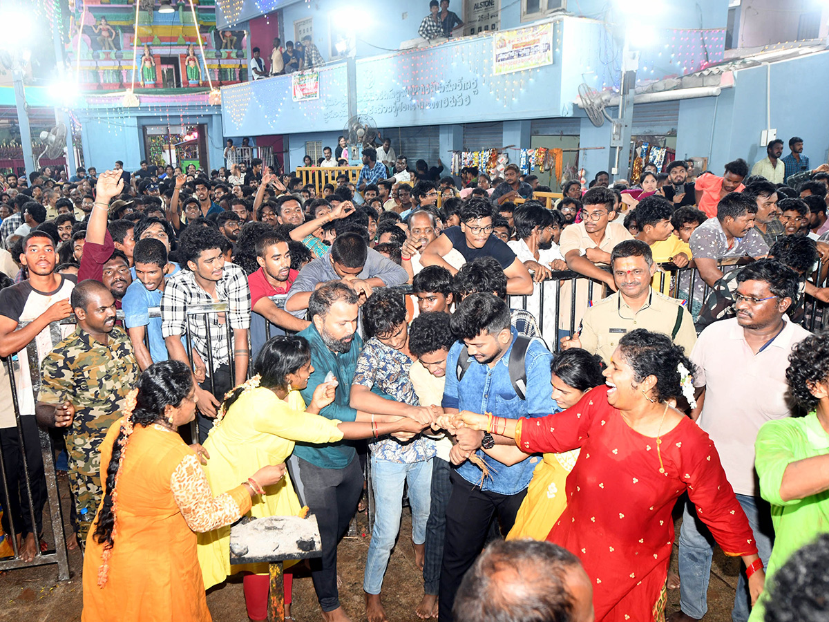 Gangamma Jatara Ends With Grand Vishwaroopa Darshanam Ceremony2
