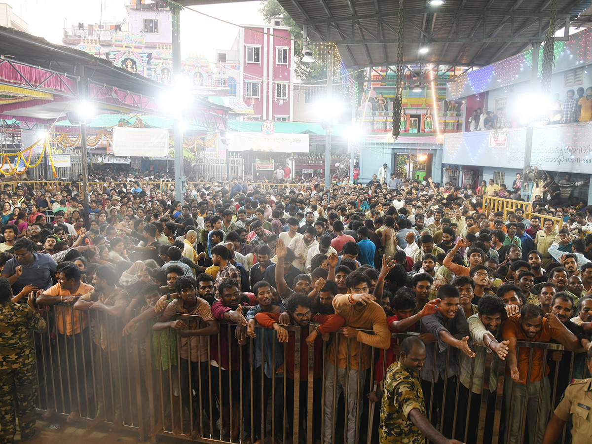 Gangamma Jatara Ends With Grand Vishwaroopa Darshanam Ceremony3