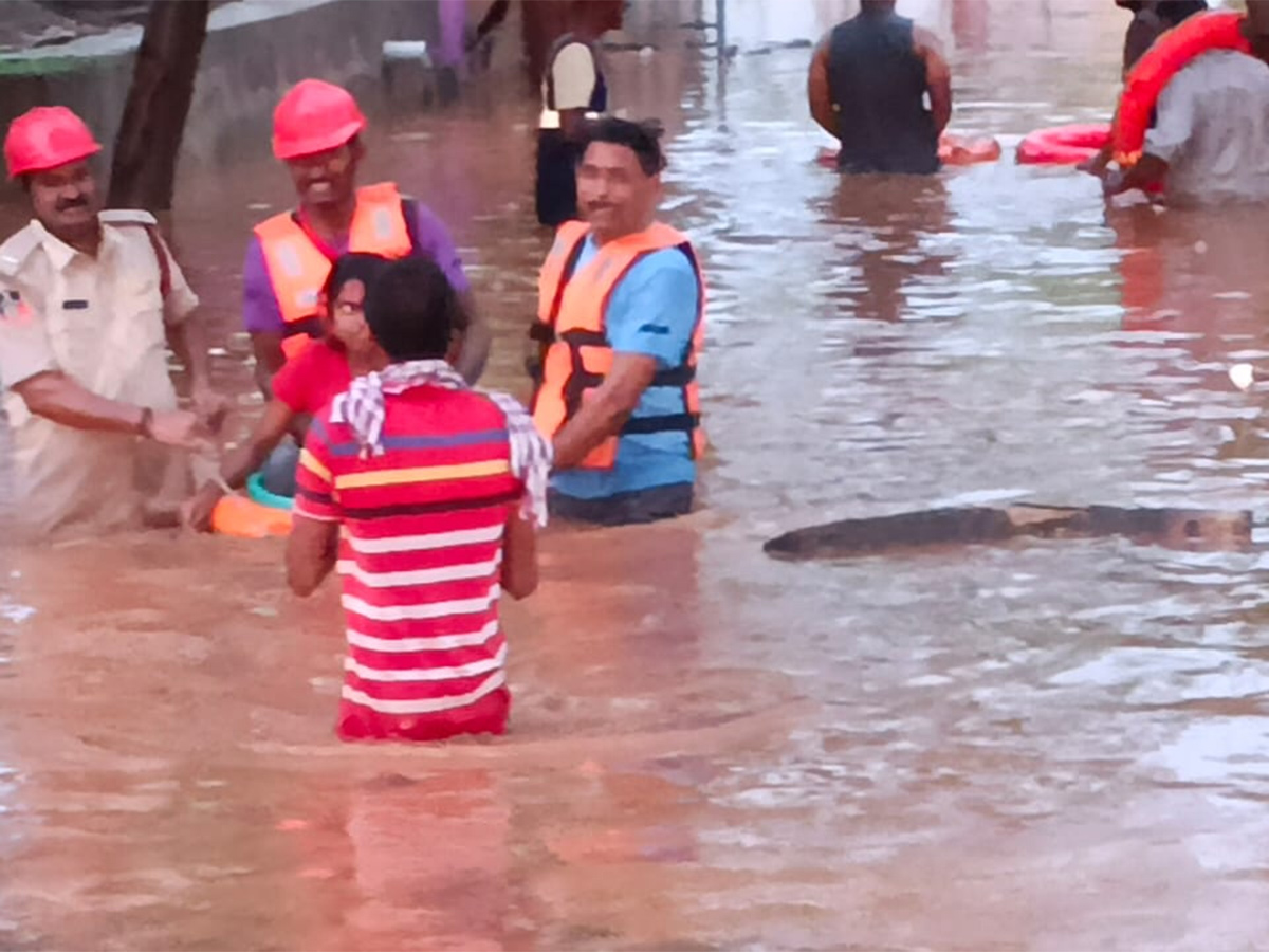 Heavy Rains In Anantapur District Photos15