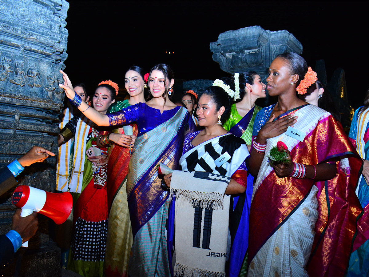 Miss World 2025 Contestants Visit Ramappa Temple Photos15