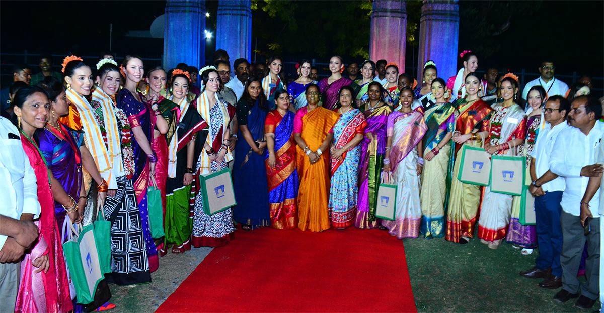 Miss World 2025 Contestants Visit Ramappa Temple Photos16