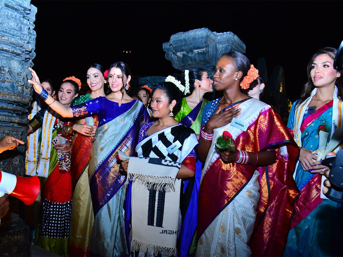 Miss World 2025 Contestants Visit Ramappa Temple Photos18
