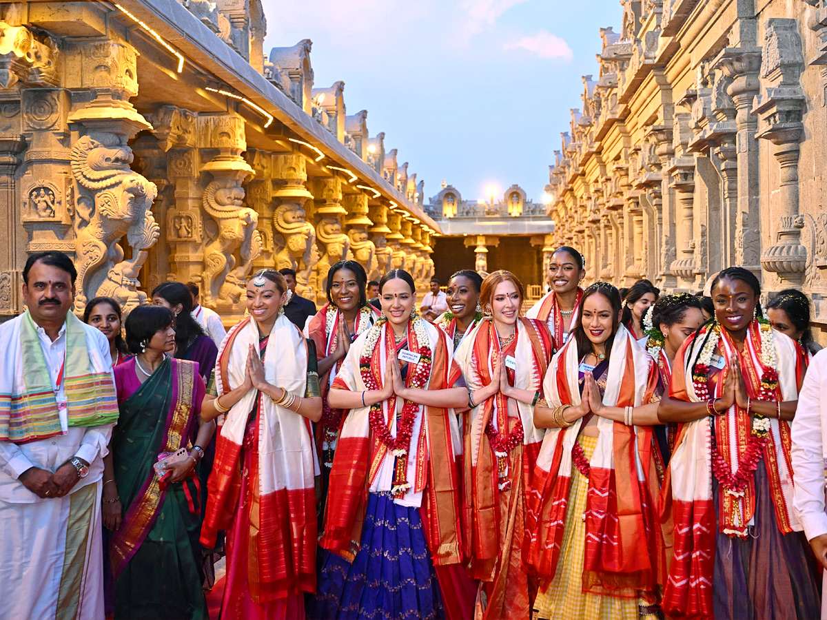 Miss World 2025 Contestants To Visit Yadagirigutta And Pochampally Photos33