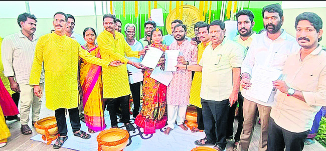వివిధ కోర్సుల్లో టాపర్లు వీరే.. 1