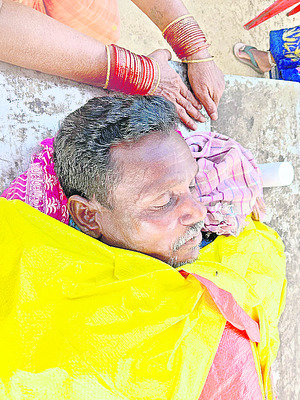 వేర్వేరు ప్రమాదాల్లో ఇద్దరి మృతి1