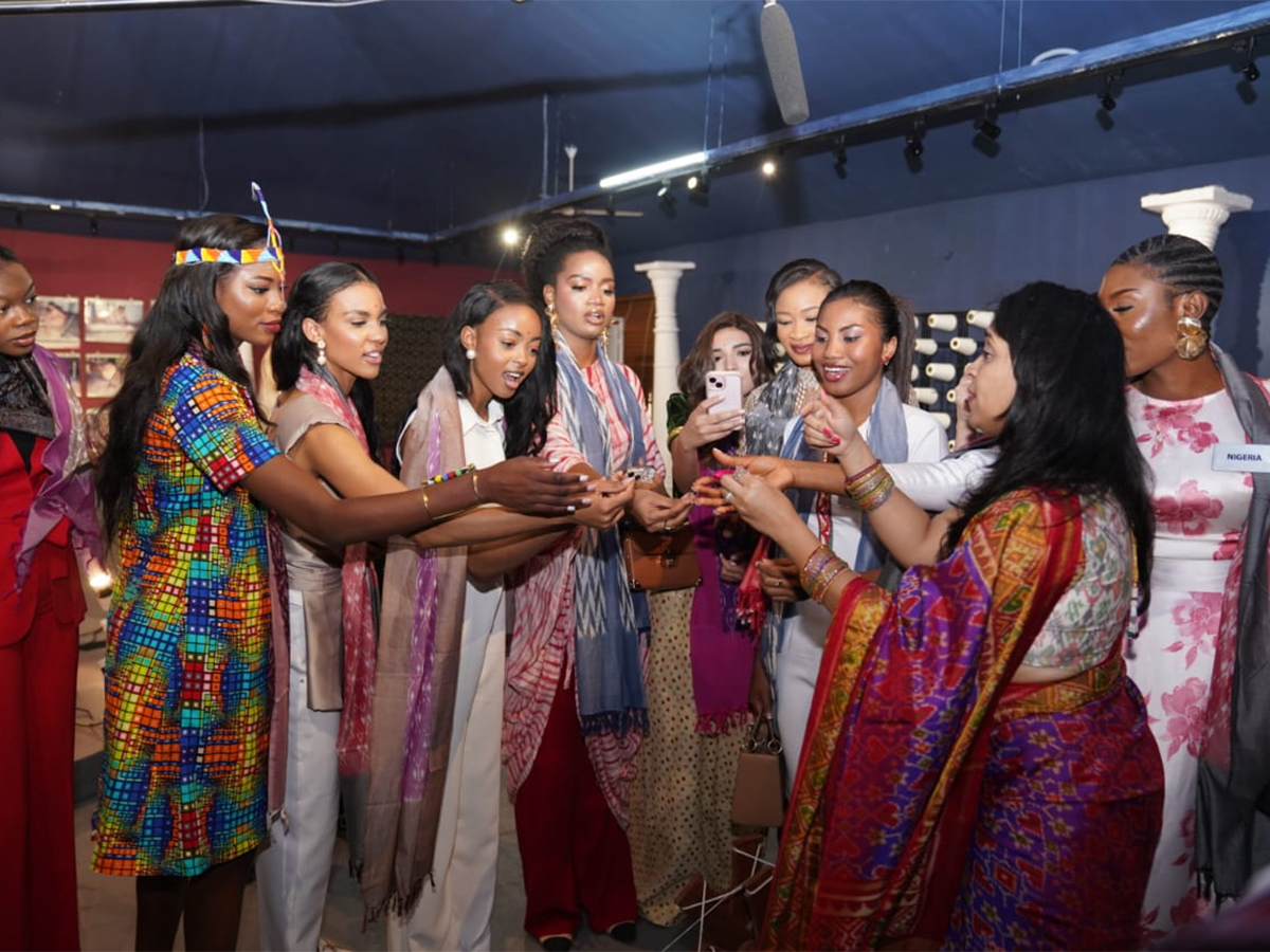 Miss World Contestants Visit Bhoodan Pochampally Photos15
