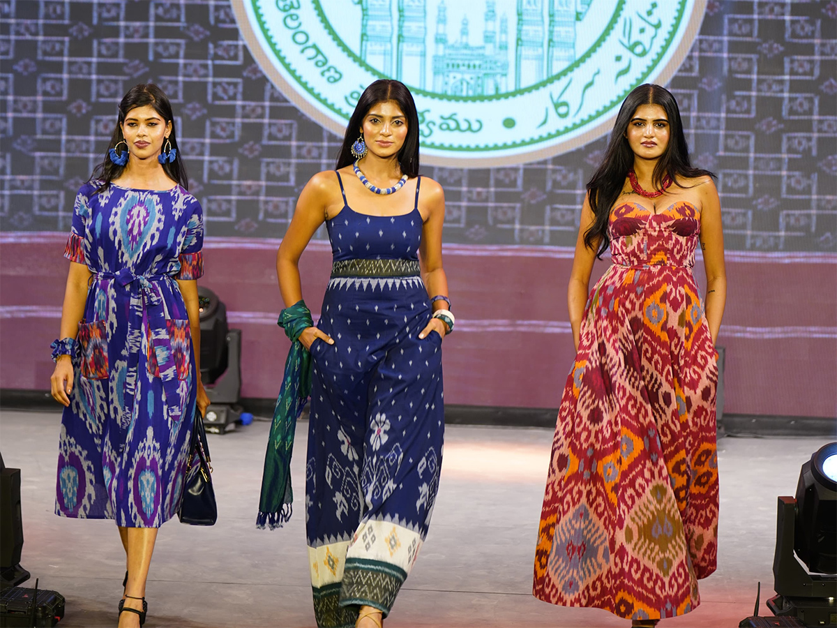 Miss World Contestants Visit Bhoodan Pochampally Photos18