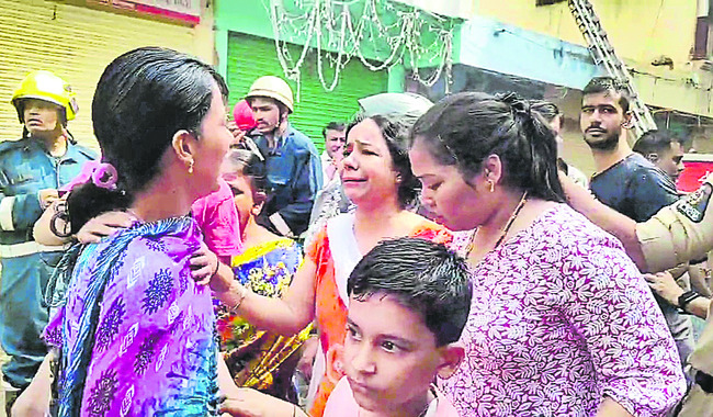 అఫ్జల్గంజ్లో అగ్నికీలలు
1