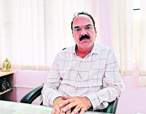 కాపుగాసి..
8
