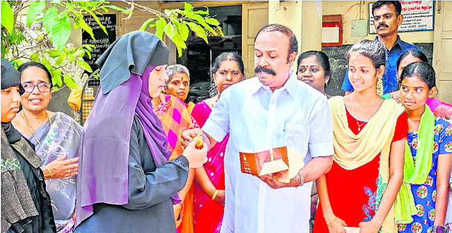 ● పది, ప్లస్ ఒన్ ఫలితాలు విడుదల ● పదిలో 93.8 శాతం మంద2