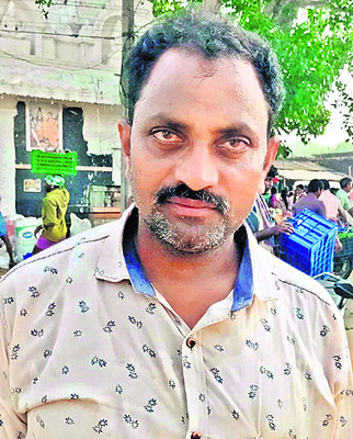 దళారుల చేతిలో దగా రైతన్నకు కూరగాయాలు1