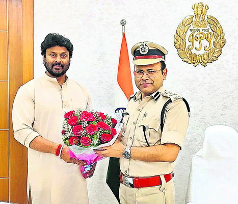 సీపీని కలిసిన ఎమ్మెల్యే ఠాకూర్ 3