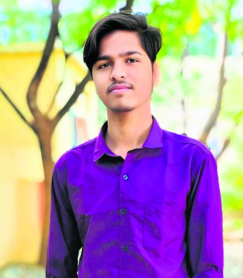 పట్టుపట్టి.. ర్యాంకులు కొట్టి 2