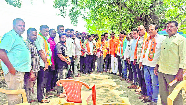 నిలిచిన మైనర్‌ వివాహం
1