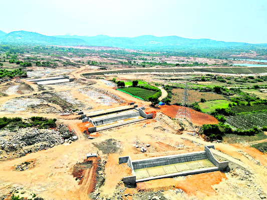● అతిపెద్ద రిజర్వాయర్ ఆవులపల్లె 1