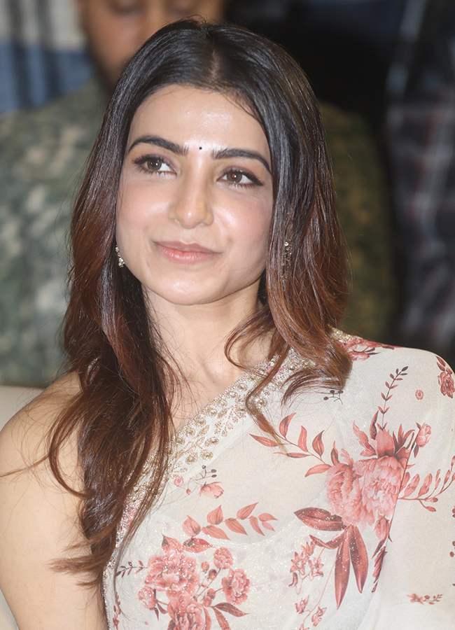 Actress Samantha Emotional In Subham Movie Success Meet16