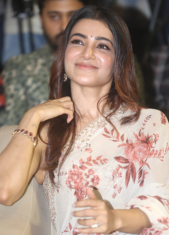 Actress Samantha Emotional In Subham Movie Success Meet18