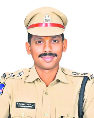 పిచ్చుకపైనే బ్రహ్మాస్త్రం! 4