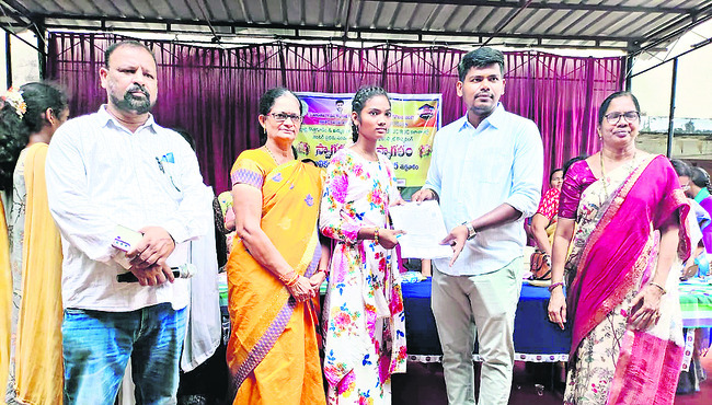 రామయ్యకు  సువర్ణ తులసీ అర్చన1