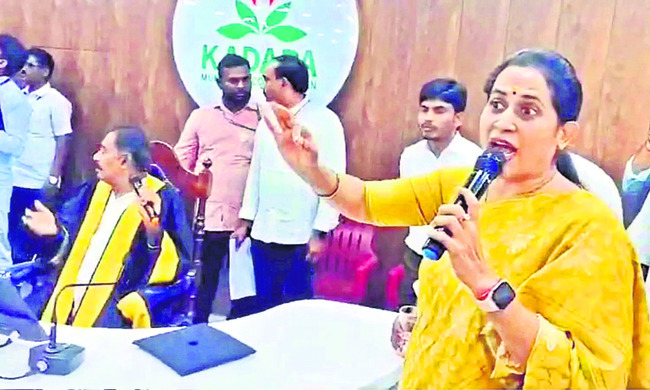 ● మేయర్ సురేష్బాబుపై కక్ష సాధింపు 1